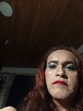 Snapshot of Mishell_Bons chatting on July 10, 2026, 3:22 am Mishell Bons online show from July 10, 2026, 3:22 am