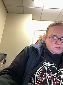 Snapshot of Curvy_OliviaXX chatting on January 7, 2026, 10:29 am Curvy OliviaXX online show from January 7, 2026, 10:29 am