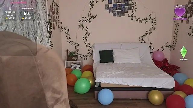 Lia Tito online show from October 14, 2025, 2:40 pm