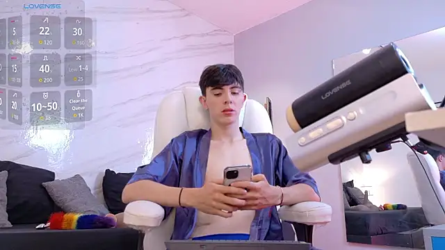 mathias saenz online show from February 16, 2026, 7:21 pm