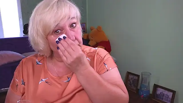 Milana Milky online show from May 28, 2026, 5:27 am
