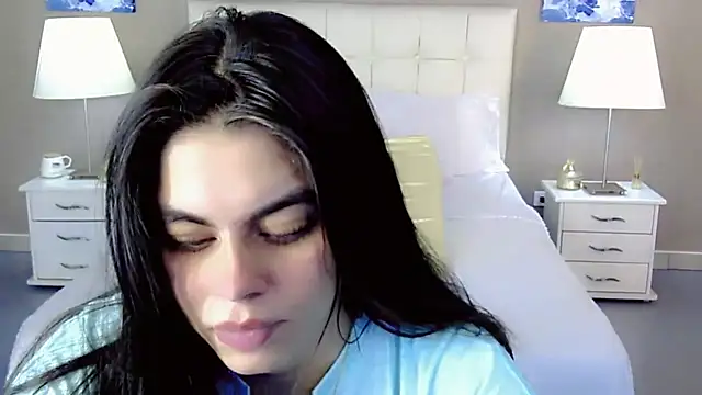 maddissonivanova online show from September 20, 2025, 7:15 pm