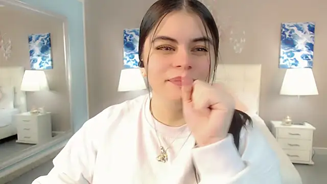 maddissonivanova online show from December 16, 2025, 6:51 am