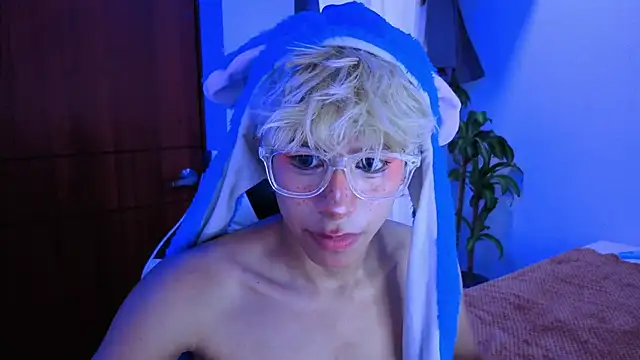 taichi bluy online show from November 13, 2025, 10:19 pm