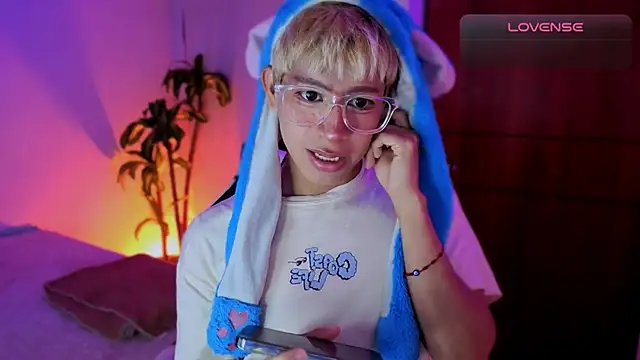 taichi bluy online show from December 18, 2025, 7:03 am