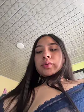 BELLAALEJA online show from April 9, 2026, 7:41 pm