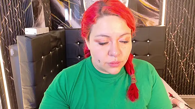 Witch Scarlet online show from April 2, 2026, 2:09 am