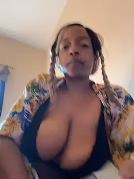 Snapshot of iriebusty chatting on June 12, 2026, 12:15 pm iriebusty online show from June 12, 2026, 12:15 pm