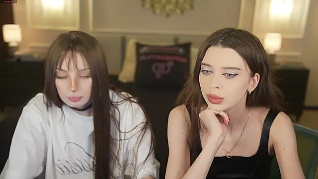 Regina Sweet054 online show from April 17, 2026, 2:20 pm