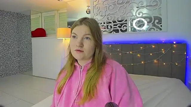 AshleyJoness online show from December 21, 2025, 6:20 am