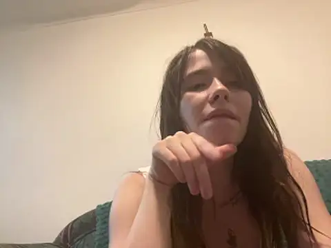 Snapshot of the_holy_t chatting on December 16, 2025, 6:57 pm the holy t online show from December 16, 2025, 6:57 pm