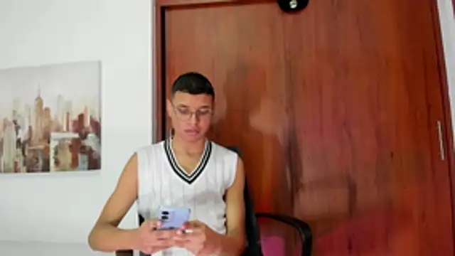 Snapshot of tristan_gold chatting on October 28, 2025, 12:58 am tristan gold online show from October 28, 2025, 12:58 am