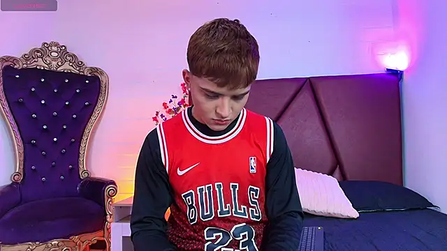 Lucass love online show from April 8, 2026, 1:33 pm