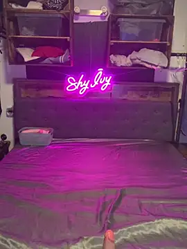 Snapshot of Shy_Ivy chatting on September 15, 2025, 9:48 pm Shy Ivy online show from September 15, 2025, 9:48 pm