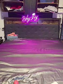 Snapshot of Shy_Ivy chatting on September 17, 2025, 9:38 pm Shy Ivy online show from September 17, 2025, 9:38 pm