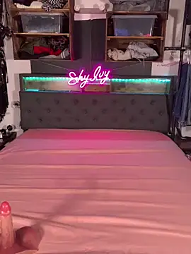 Snapshot of Shy_Ivy chatting on September 24, 2025, 9:51 pm Shy Ivy online show from September 24, 2025, 9:51 pm