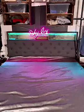 Snapshot of Shy_Ivy chatting on October 12, 2025, 6:51 pm Shy Ivy online show from October 12, 2025, 6:51 pm