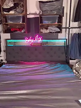 Snapshot of Shy_Ivy chatting on October 13, 2025, 9:48 pm Shy Ivy online show from October 13, 2025, 9:48 pm