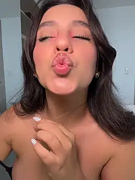 lunatorch online show from April 19, 2026, 6:10 pm