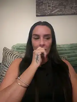 Islaymae gilf online show from September 26, 2025, 6:56 pm