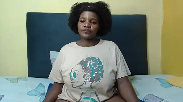 ChubbyBitch26 online show from February 6, 2026, 6:11 pm