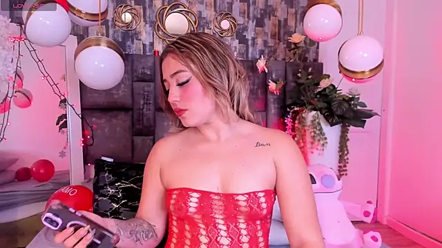 PatyLawrence online show from February 12, 2026, 5:46 am