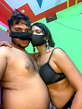 SEXY-SIMI-BHABI online show from October 2, 2025, 6:15 pm