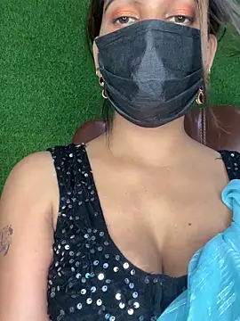 Snapshot of SEXY-SIMI-BHABI chatting on April 15, 2026, 2:57 pm SEXY-SIMI-BHABI online show from April 15, 2026, 2:57 pm