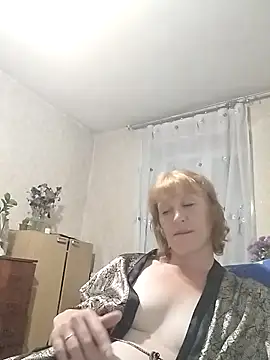 Flower2931 online show from June 7, 2026, 7:06 pm