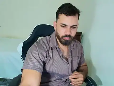 Snapshot of max_love255 chatting on September 28, 2025, 7:30 pm max love255 online show from September 28, 2025, 7:30 pm