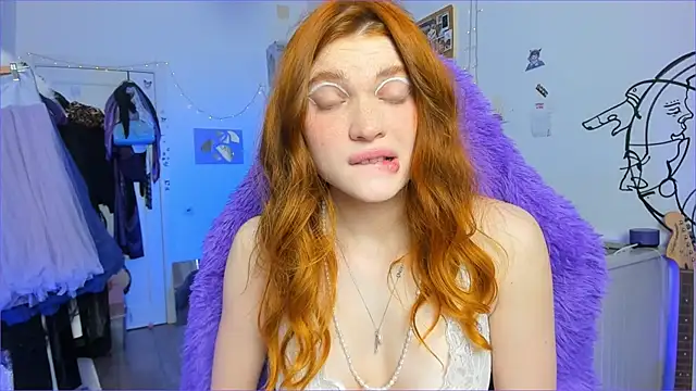 Snapshot of annkeenon chatting on February 24, 2026, 9:13 pm annkeenon online show from February 24, 2026, 9:13 pm