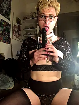 Snapshot of Sissy_Cindy_Whore chatting on September 19, 2025, 5:57 pm Sissy Cindy Whore online show from September 19, 2025, 5:57 pm