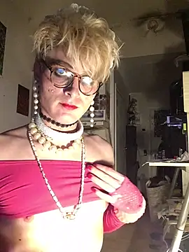 Snapshot of Sissy_Cindy_Whore chatting on November 3, 2025, 8:32 pm Sissy Cindy Whore online show from November 3, 2025, 8:32 pm