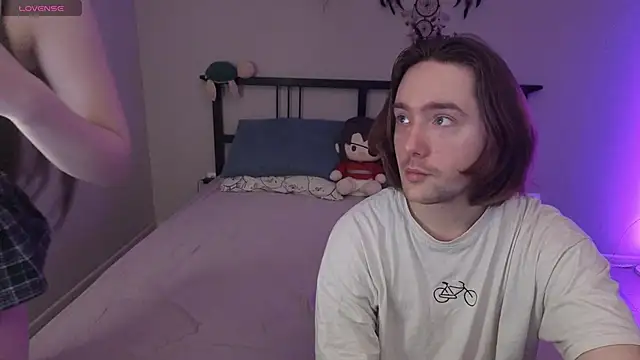 Snapshot of ellen_and_danny chatting on February 7, 2026, 5:27 pm ellen and danny online show from February 7, 2026, 5:27 pm