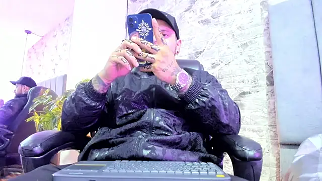 Snapshot of natevillage chatting on October 8, 2025, 12:19 am natevillage online show from October 8, 2025, 12:19 am