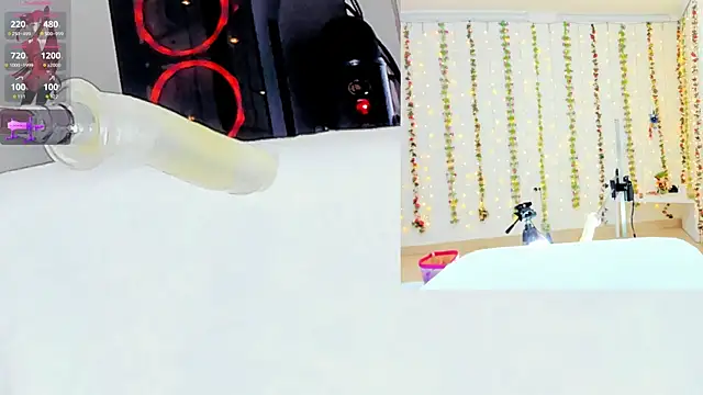 Kitty  Rose   online show from September 24, 2025, 10:18 am