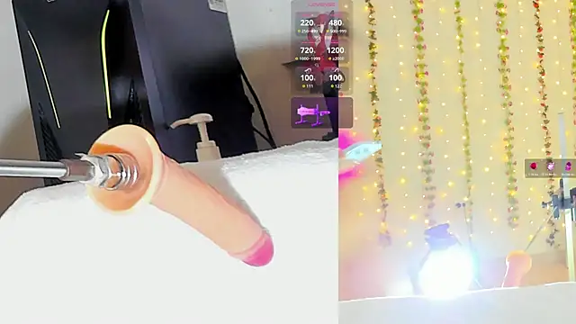 Kitty  Rose   online show from December 17, 2025, 10:10 am