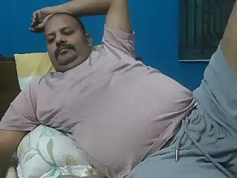 simpleboldguy277 online show from December 22, 2025, 5:10 pm