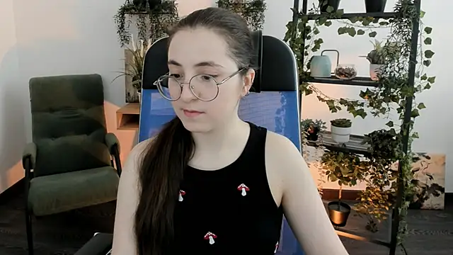 VirtuallVoyant online show from March 17, 2026, 7:12 am