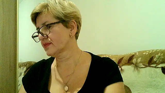 Dana4921 online show from November 16, 2025, 5:07 pm