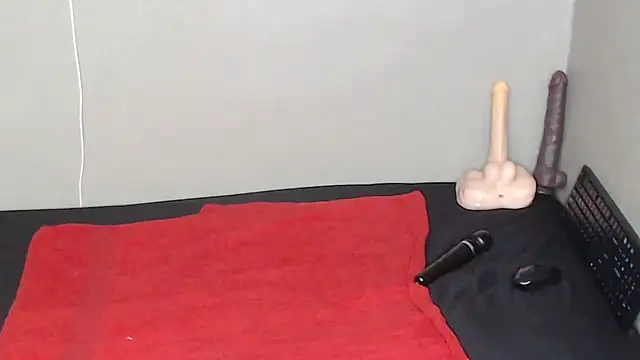 Snapshot of TrishahXo chatting on February 5, 2026, 3:11 am TrishahXo online show from February 5, 2026, 3:11 am