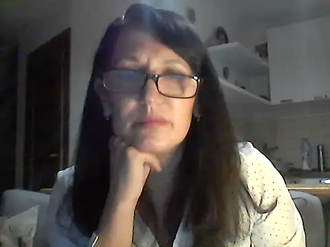 Snapshot of Elena48324 chatting on October 27, 2025, 6:34 pm Elena48324 online show from October 27, 2025, 6:34 pm