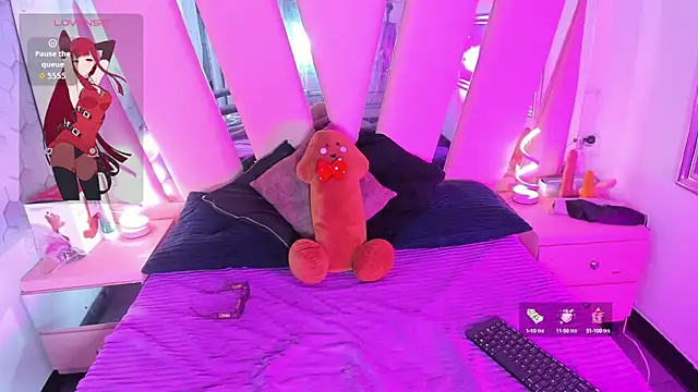 Snapshot of Viiolettlopez chatting on October 15, 2025, 1:33 pm Viiolettlopez online show from October 15, 2025, 1:33 pm