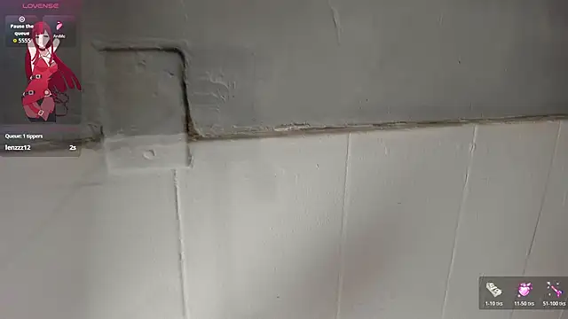 Snapshot of Viiolettlopez chatting on October 23, 2025, 1:32 pm Viiolettlopez online show from October 23, 2025, 1:32 pm