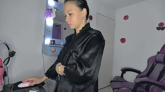 soffy rosses online show from May 3, 2026, 2:06 am