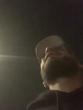 malek xarx  online show from February 3, 2026, 2:53 am