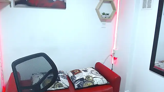 Snapshot of DIVAX_MONSERRAT chatting on September 29, 2025, 7:08 pm DIVAX MONSERRAT online show from September 29, 2025, 7:08 pm