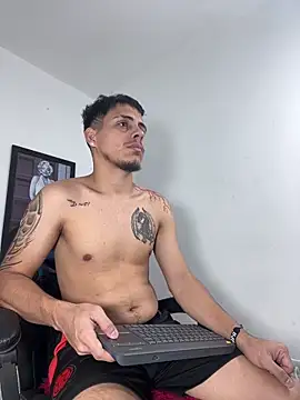 Luke Stone online show from April 5, 2026, 7:22 pm