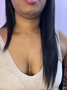 Snapshot of tamil_Aarathi chatting on April 1, 2026, 5:43 pm tamil Aarathi online show from April 1, 2026, 5:43 pm