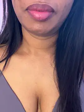 Snapshot of tamil_Aarathi chatting on April 9, 2026, 5:29 pm tamil Aarathi online show from April 9, 2026, 5:29 pm